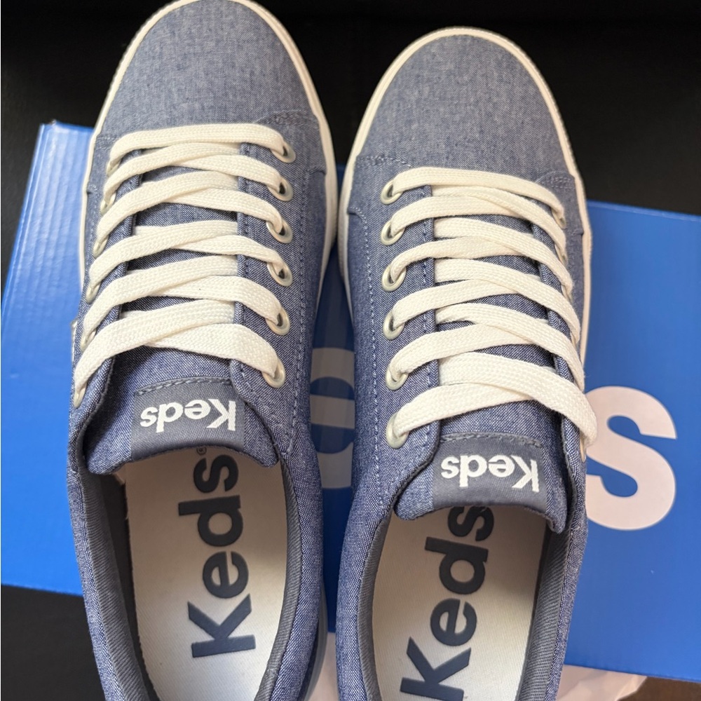 Brand new Keds Center 3 Canvas Sneakers